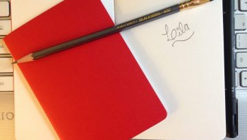 Blackwing 602 e um kit escritora