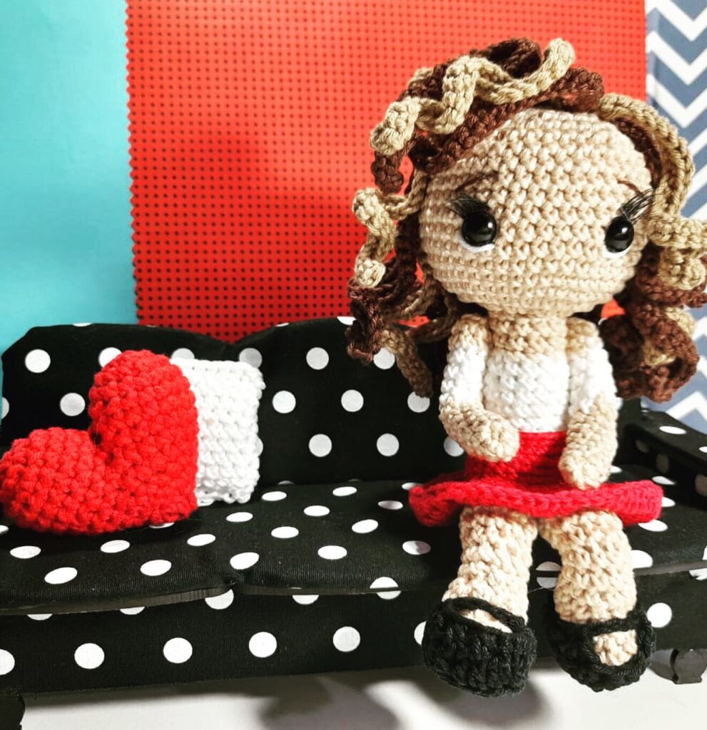 babi boneca amigurumi