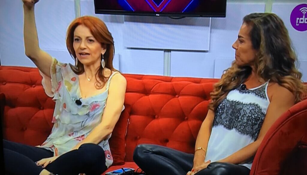 duas mulheres astrologia