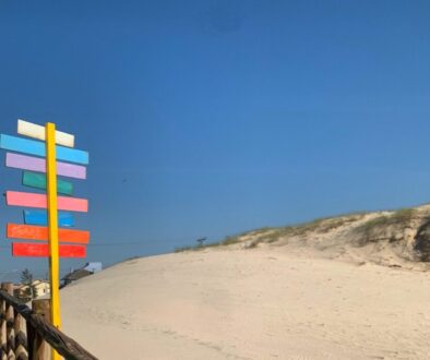 sol, sombra, maresia e doramas . dias de praia