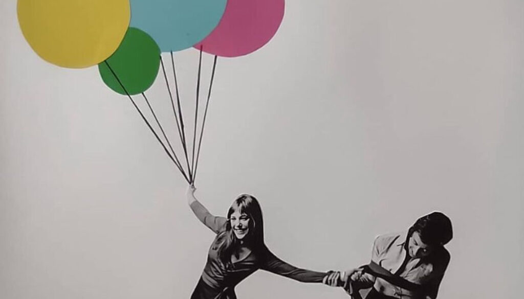 bailanod com o caos e a transformação em colagem lidy araújo
